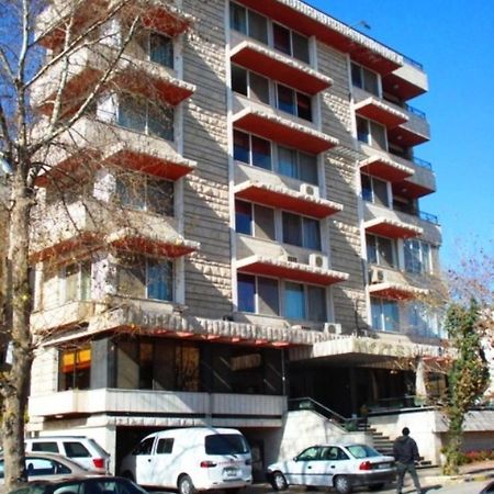 Gondola Hotel & Suites Аман Екстериор снимка