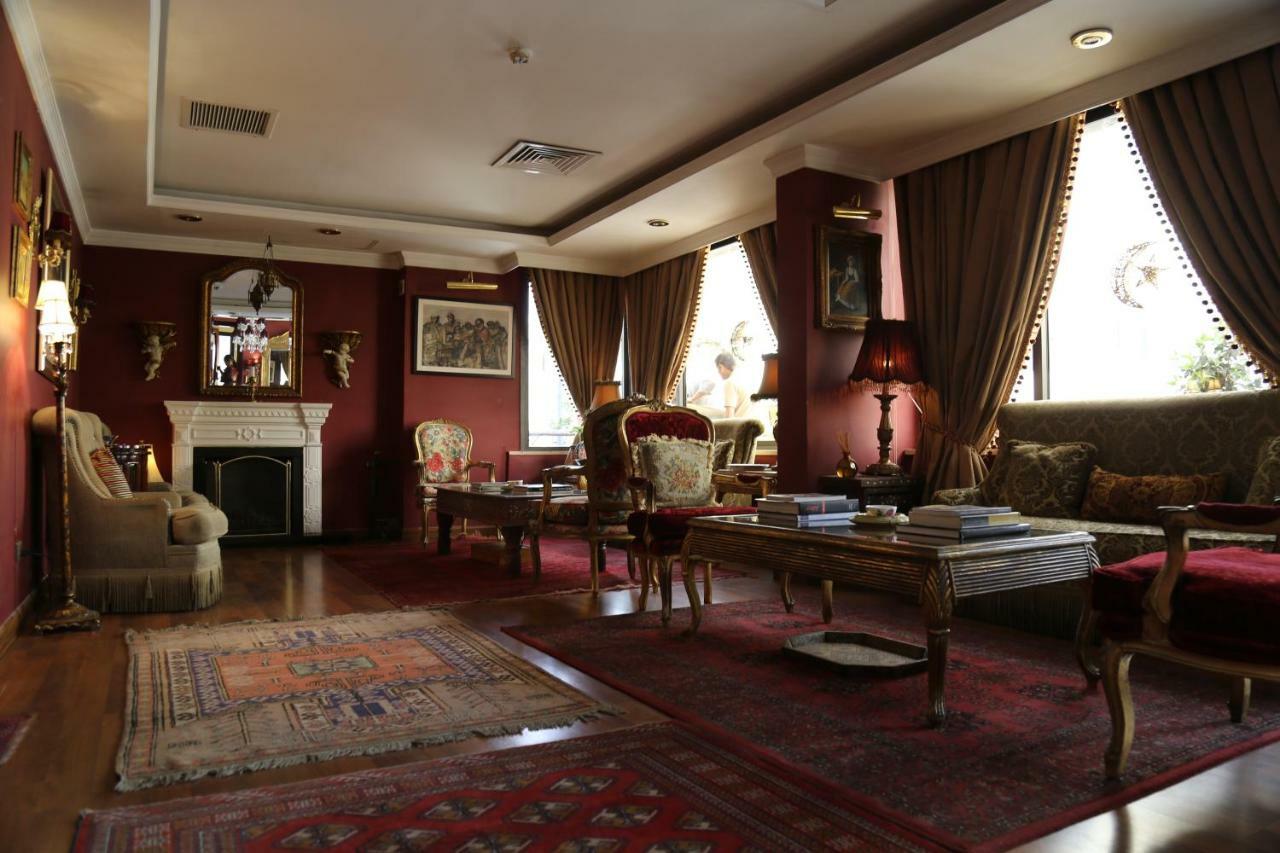 Gondola Hotel & Suites Аман Екстериор снимка