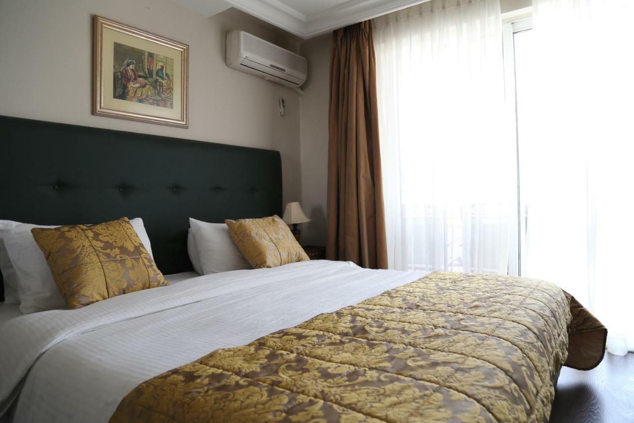 Gondola Hotel & Suites Аман Екстериор снимка