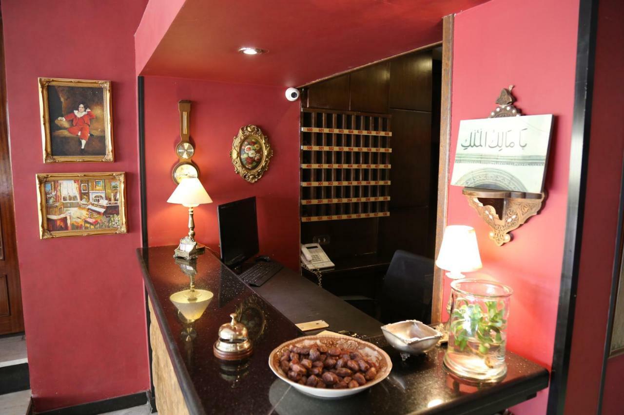 Gondola Hotel & Suites Аман Екстериор снимка